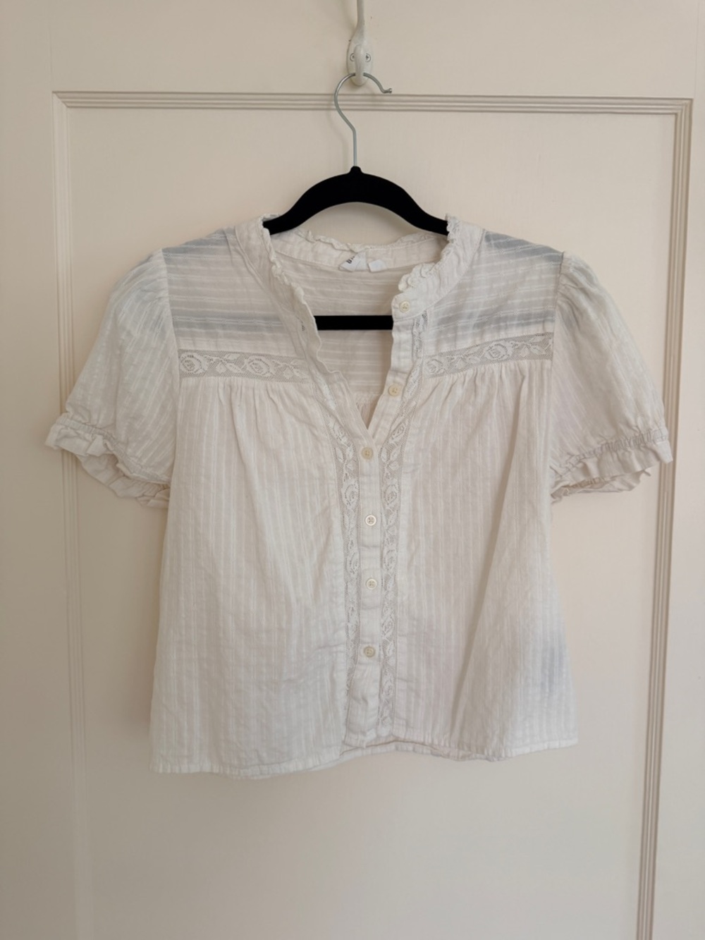 GAP Cotton Lace Embroidered Short Sleeve Button Down Blouse
